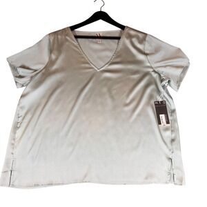 Worthington Women's XXL Seattle Green Satin V-Neck Short Sleeve Top Blouse‎ NWT